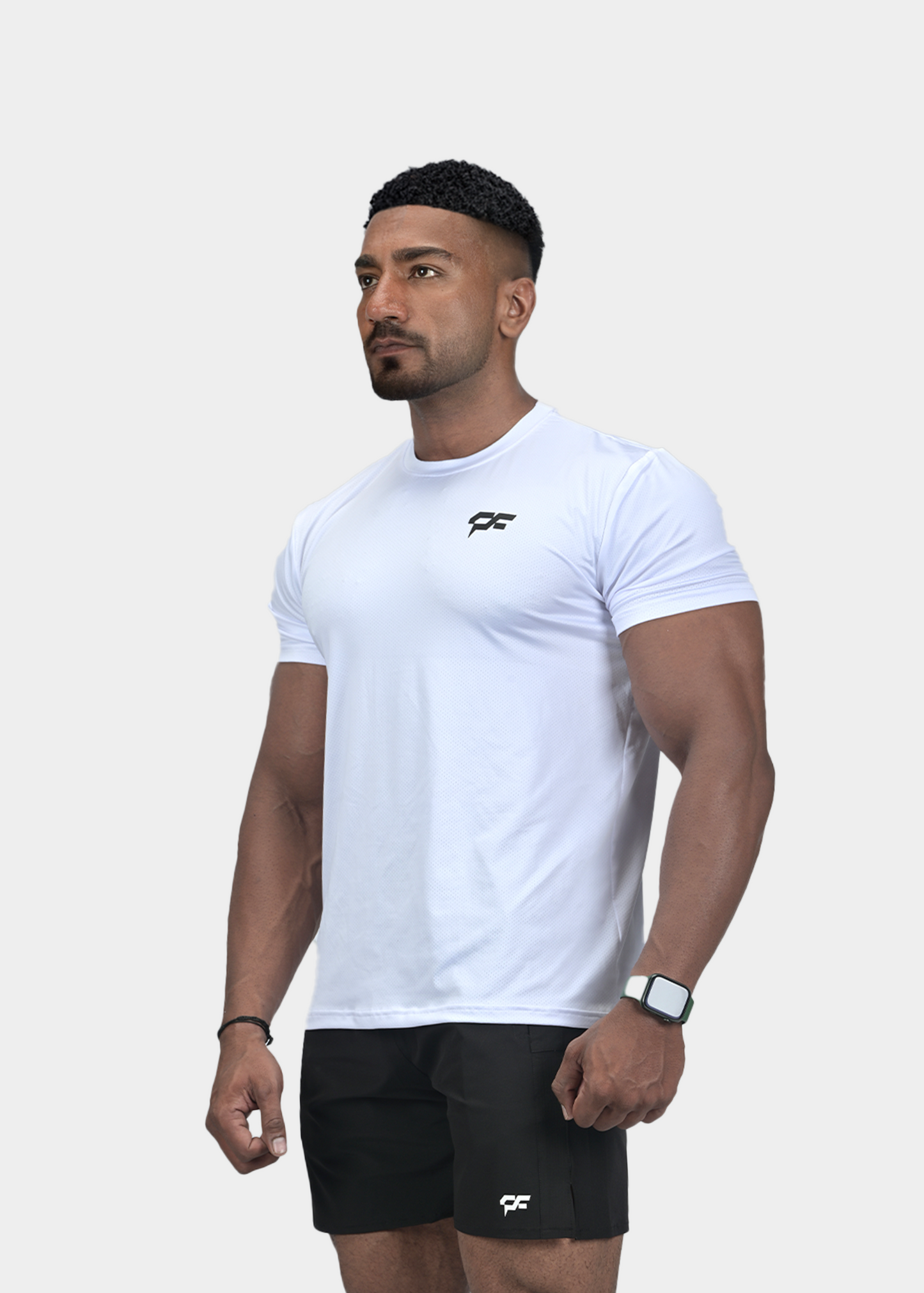 ESSENTIAL TEE - WHITE